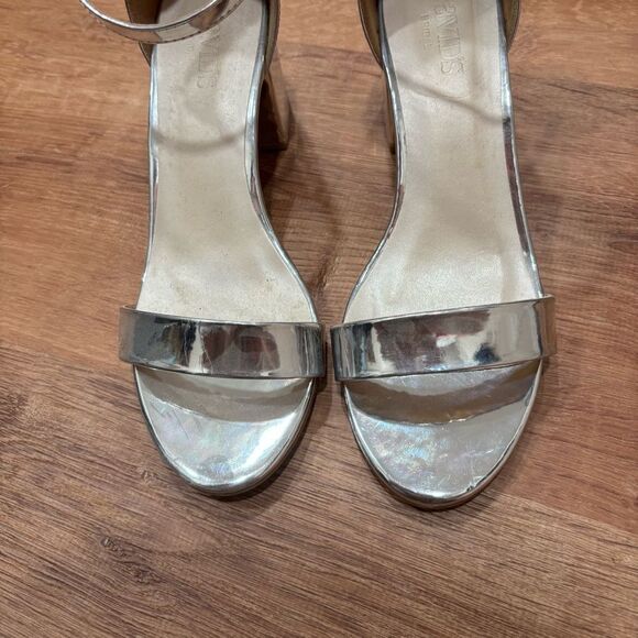 David’s Bridal Silver Block Heel Strappy shoe open toe size 8 - Picture 3 of 8